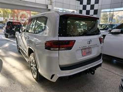 تۆیۆتا لاند کروزەر